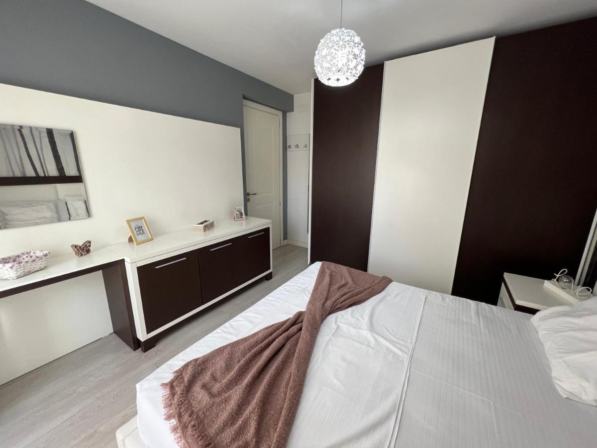 Apartment Noemi Tirana